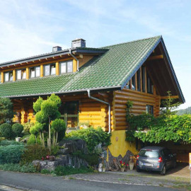 Blockhaus in unverbaubarer Lahntallage +++ Verkauf 2019 - Individuelles Zuhause auf über 3.000m² Grund begeistert überregional, <a href="https://objektwert.com/referenz-wohnen-1/">mehr erfahren…</a> Blockhaus in unverbaubarerer Lahntallage +++ Verkauf 2019 - OBJEKTWERT Immobilien Consult